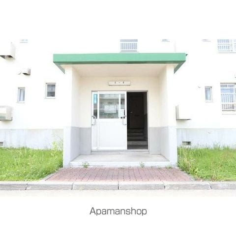 ビレッジハウスおさつ1号棟の玄関写真