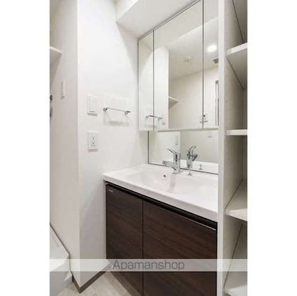 東京都新宿区百人町１丁目[1LDK/31.04m2]の洗面所