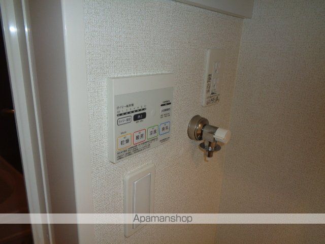 ツヴァイ中川の内装写真