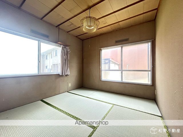 高松琴平電鉄琴平線 仏生山駅 徒歩17分 2階建 築52年の内装写真