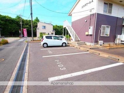 エスポワールＡ[2DK/47.59m2]の駐車場2