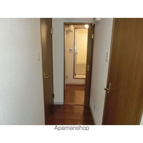 ウィスタリア西岡の内装写真