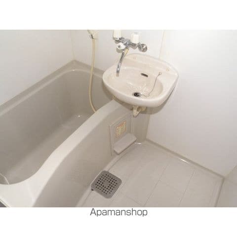 エミリーコート大橋の内装写真