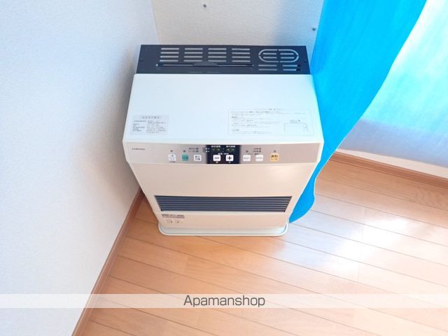 メゾネット滝川の内装写真