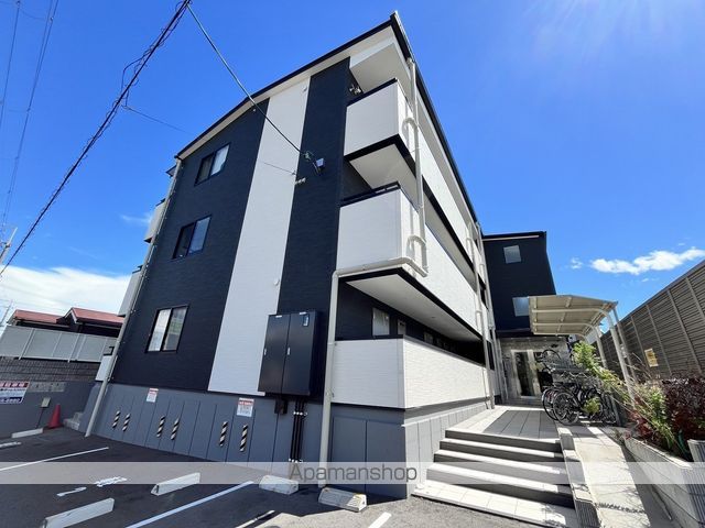 クラウディア中宮の外観写真
