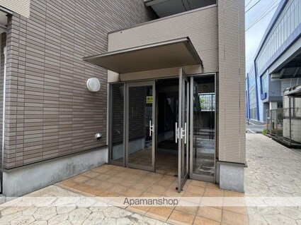 セントレ青山[1R/27.25m2]のエントランス
