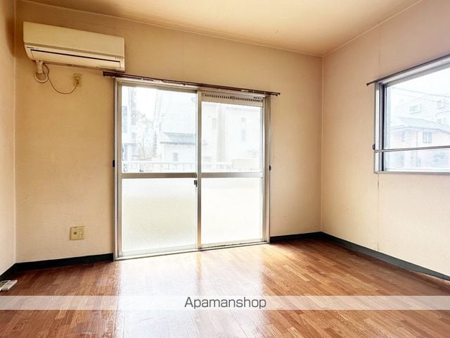 マンションリーフIIの内装写真