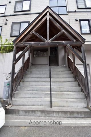 サークルI澄川Bの玄関写真