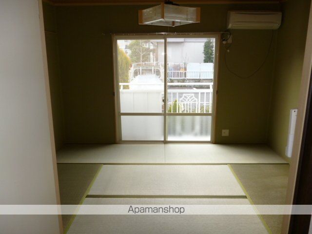 ラッシュウエストの内装写真