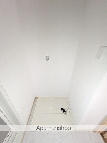 ニューエルディム大橋の内装写真