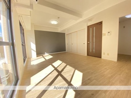 スカール太田南[2LDK/62.06m2]のリビング・居間