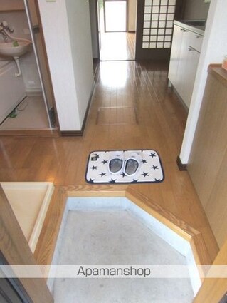 ルミネＫ南棟[1DK/32.4m2]の玄関