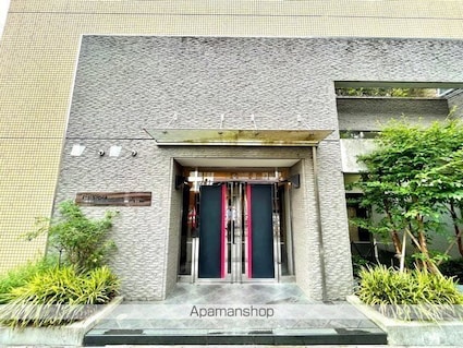 東京都新宿区西新宿４丁目[1LDK/55.38m2]の共用部3