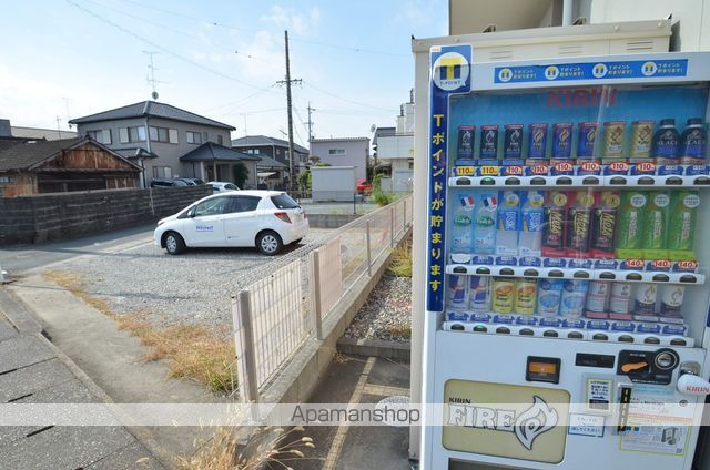 クレフラスト天竜川駅東の玄関写真
