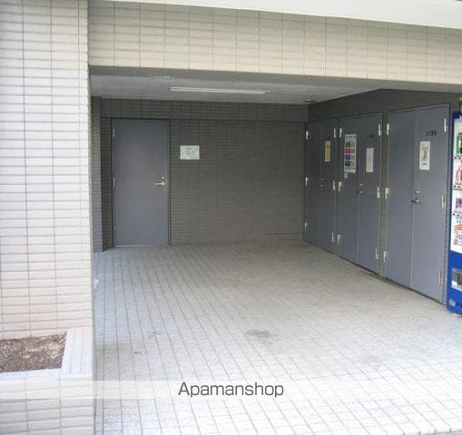 菱和パレス高輪の玄関写真