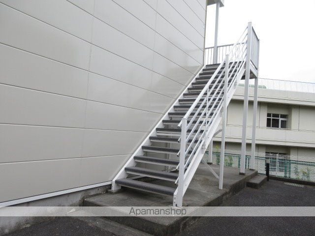レオパレスペイサージュの外観写真
