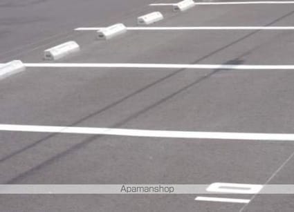 カトル・セゾン　Ⅱ[1LDK/45.72m2]の駐車場3