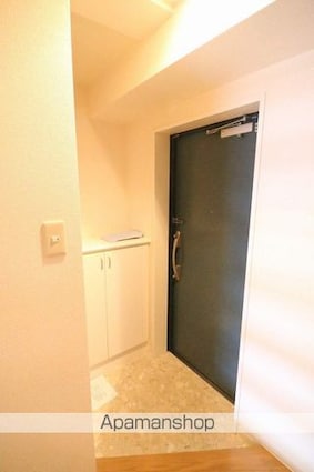 東京都武蔵野市中町３丁目[1K/44.1m2]の玄関