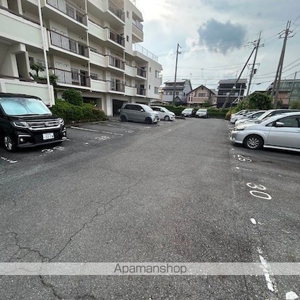 エルシティ草津２番館[3LDK/64.38m2]の駐車場2