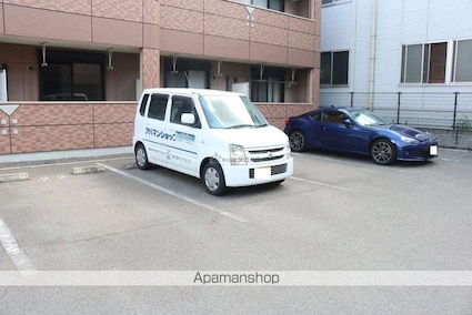 アルファルド[1K/30.96m2]の駐車場1
