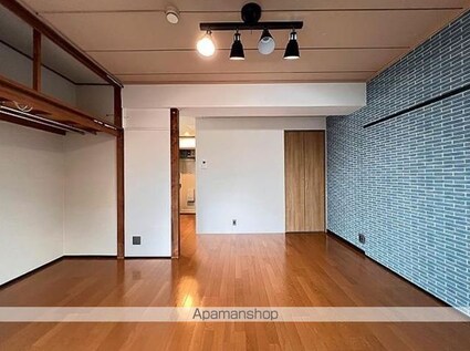 東京都杉並区高円寺北４丁目[1K/26.73m2]のリビング・居間