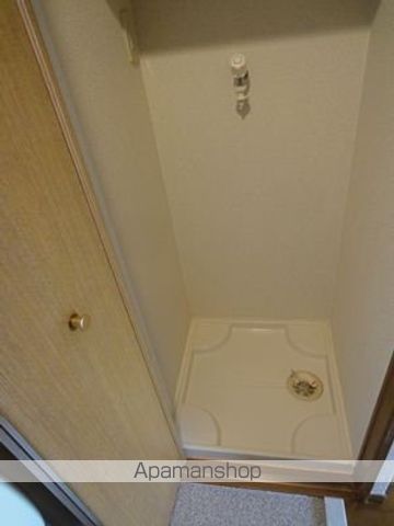 ワイズ クレスト 久米田の内装写真