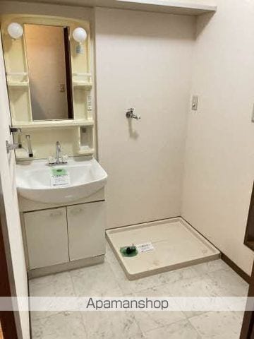 パークツインズA棟の内装写真
