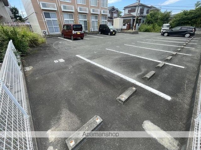 レオパレス紀三井寺Ⅱ[1K/19.87m2]の駐車場1