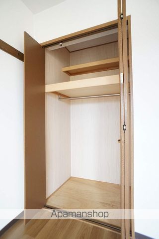 GRANDIRの内装写真