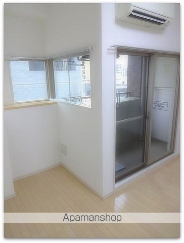 レジディア江戸堀の内装写真