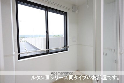 ローレル（Ｌａｕｒｅｌ）[1LDK/50.03m2]のバルコニー