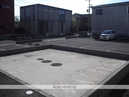 レオパレス御坊[1K/19.87m2]の駐車場1