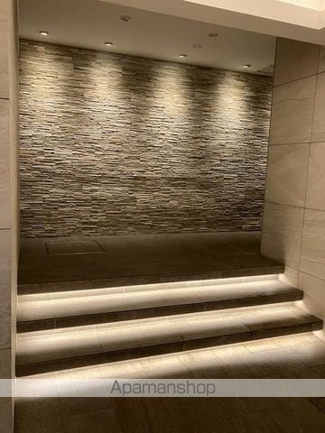 リテラス九段南の玄関写真