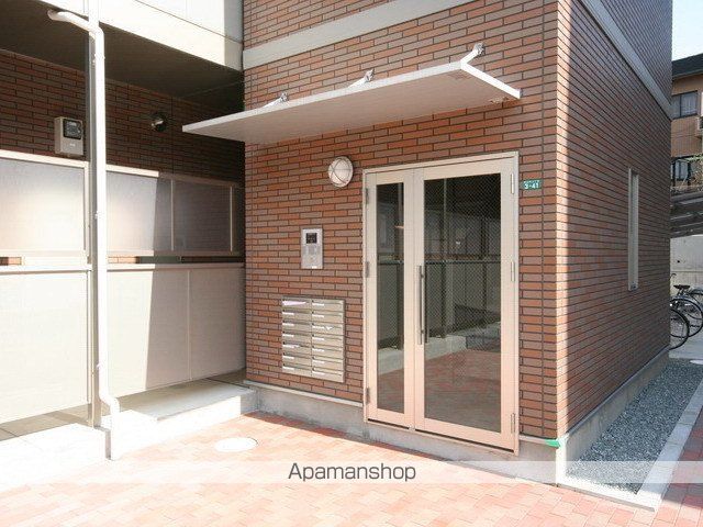 アンプルール クラージュ コリーヌシャンIの玄関写真