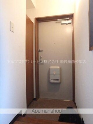 カーサエレガンテヨコヤマ[1LDK/35m2]の玄関