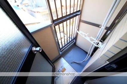 メゾンファミーユ[1R/18.9m2]のバルコニー