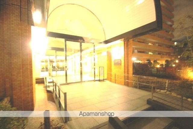 ライオンズマンション新大阪第6の外観写真