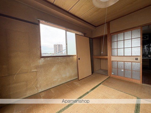 高畑ビルの内装写真