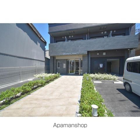 ADVANCEOSAKASTORIAの玄関写真