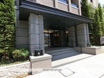 東京都江東区東陽７丁目[3LDK/66.57m2]のエントランス