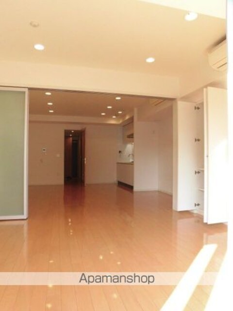 Ｂｒｉｌｌｉａ　ｉｓｔ　三軒茶屋　ブラッサムテラス[1LDK/55.89m2]の内装1