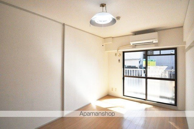 メゾン岡町の内装写真
