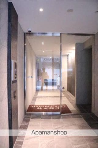 メゾンクラフト神田錦町の玄関写真