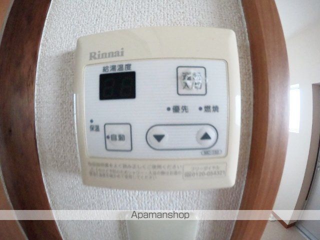 吉岡貸住宅の内装写真