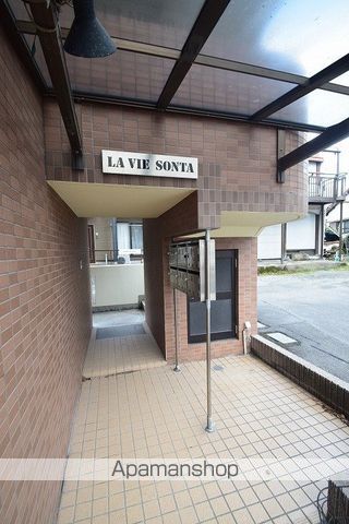 ラヴィ・ソンタの玄関写真
