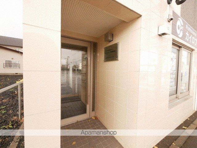 エンバシー発寒南の玄関写真