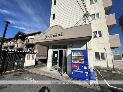アビリオ西条中央[1R/23.4m2]のエントランス