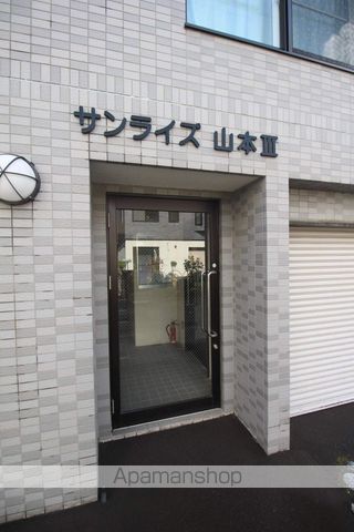 サンライズ山本IIIの玄関写真