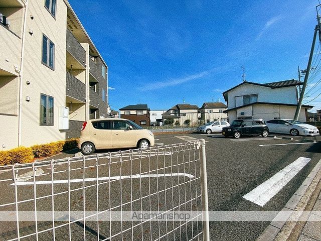 apartment 埼玉県三郷市高州２丁目128
地図を見る
