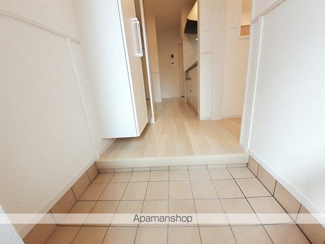 オイコスオニロ田井の内装写真